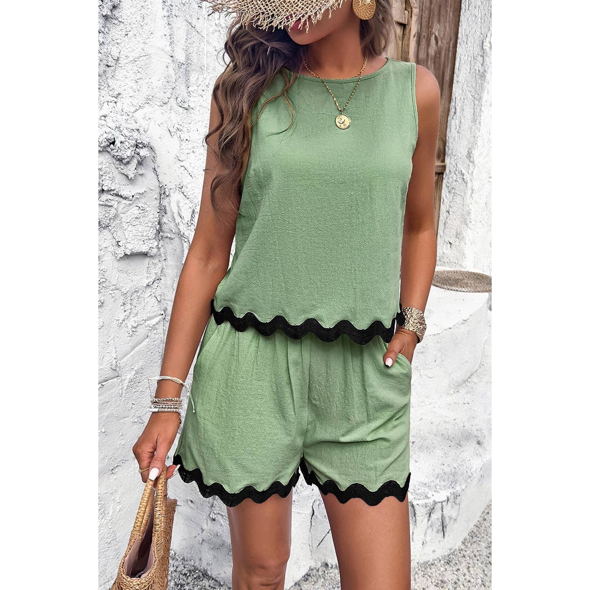 Two Pieces Printed Sleeveless Pockets Shorts Sets