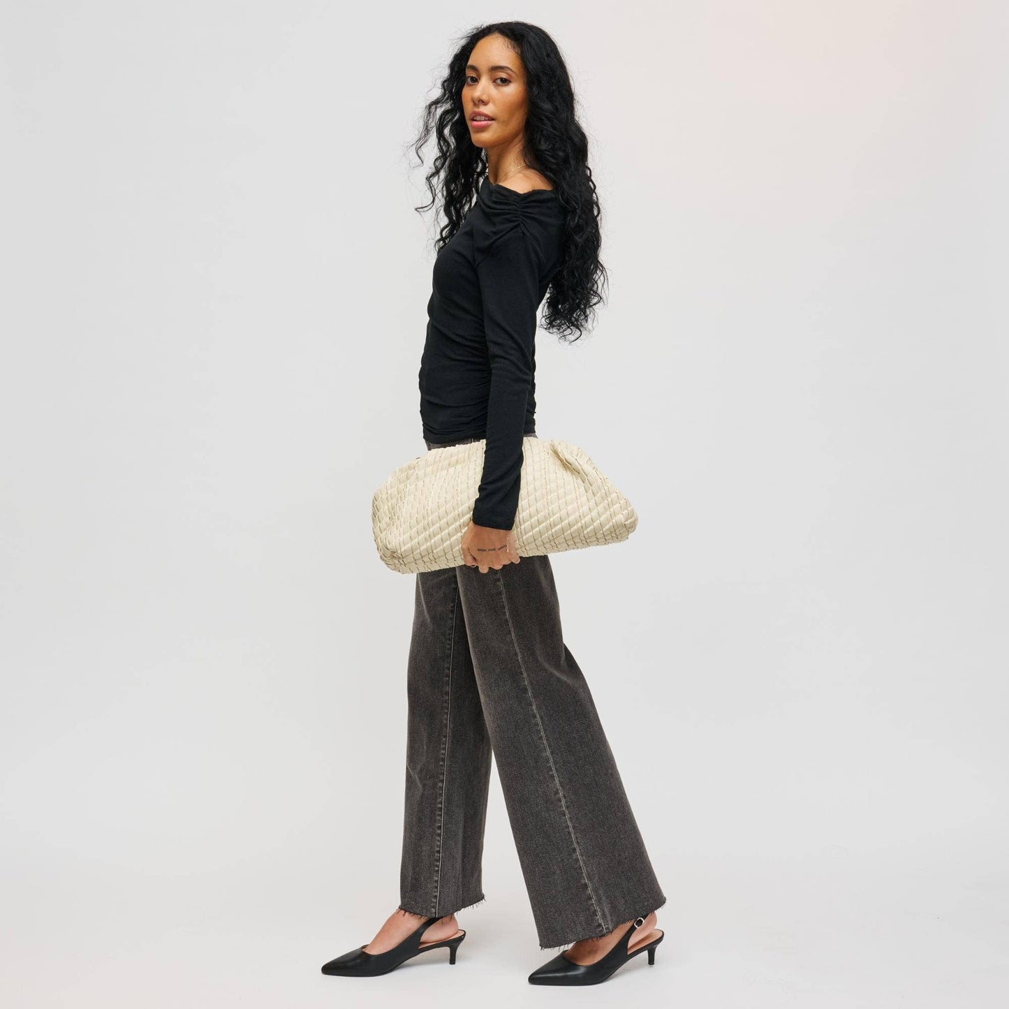 Veronica Clutch