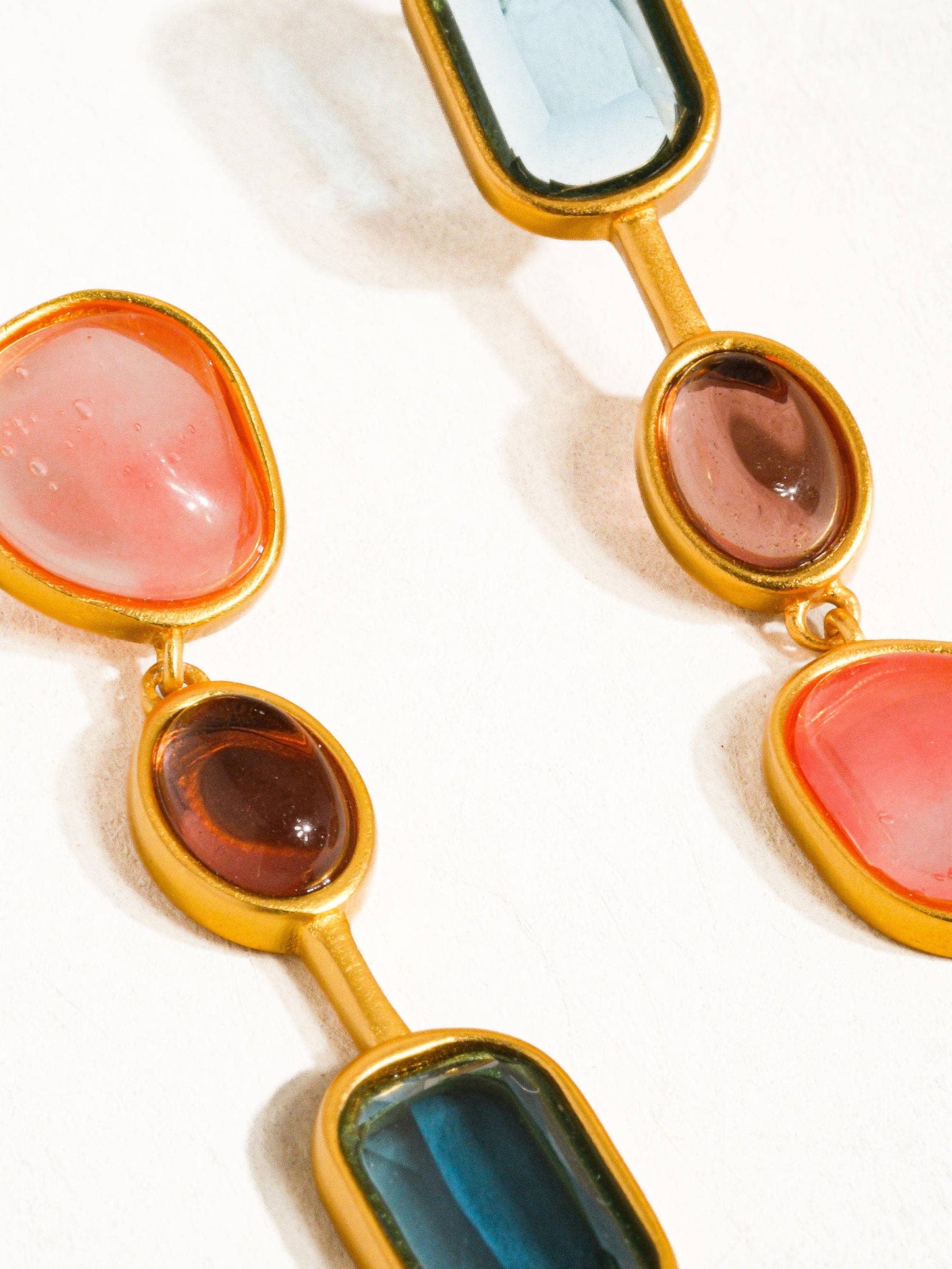 Delia 18K Gold Vintage Mismatch Drop Earring