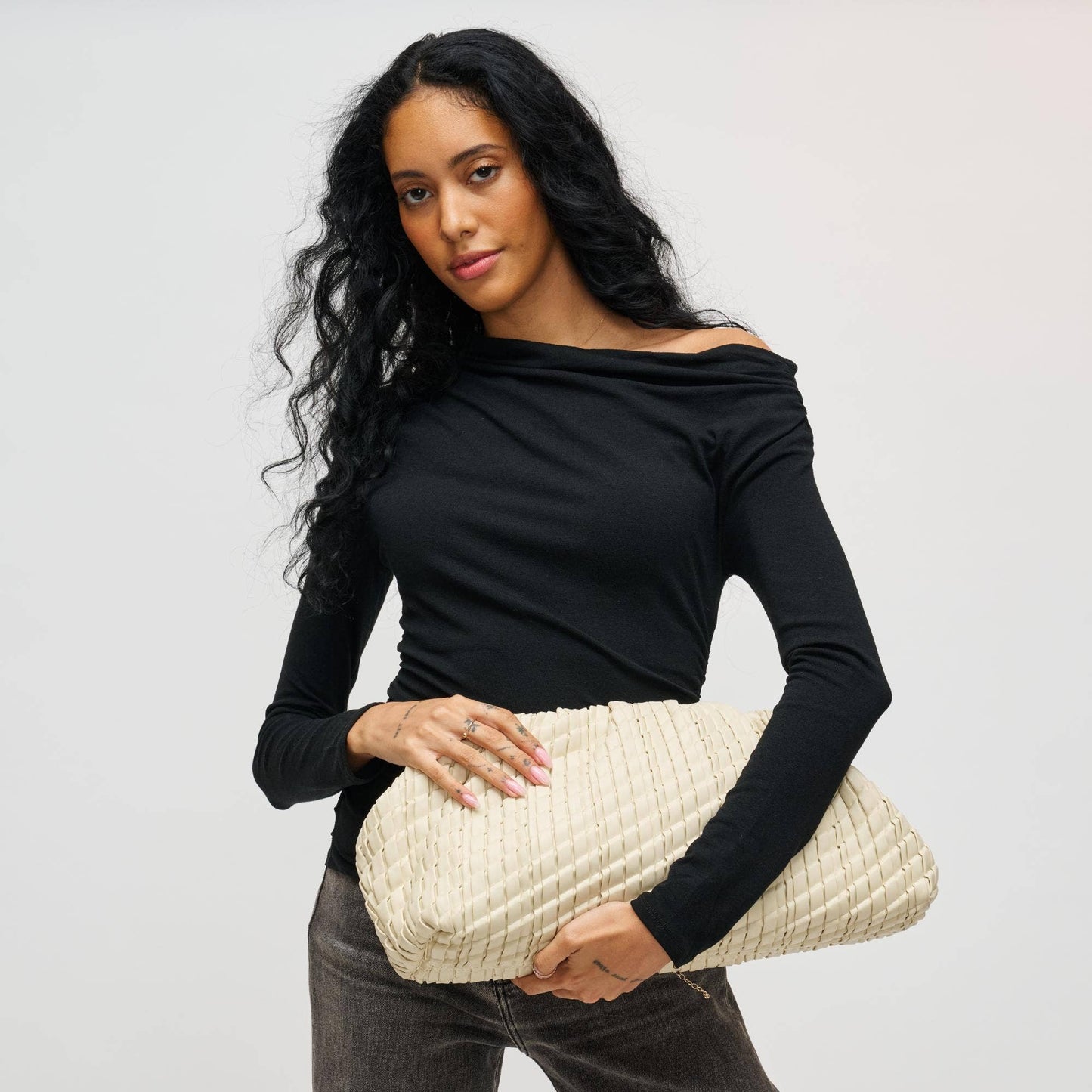 Veronica Clutch