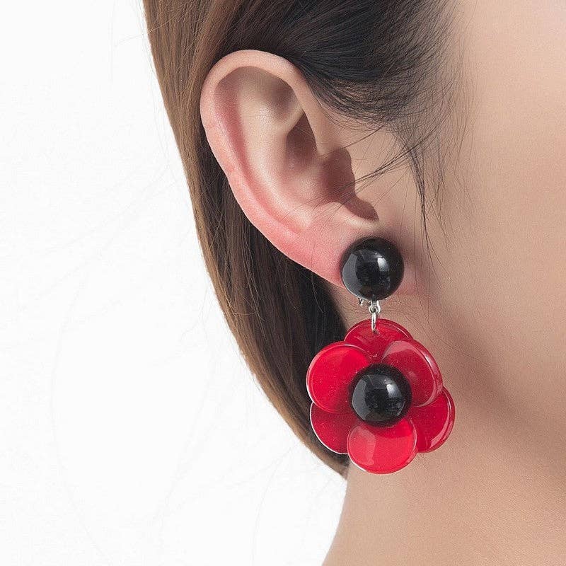 Kais clip-on earring