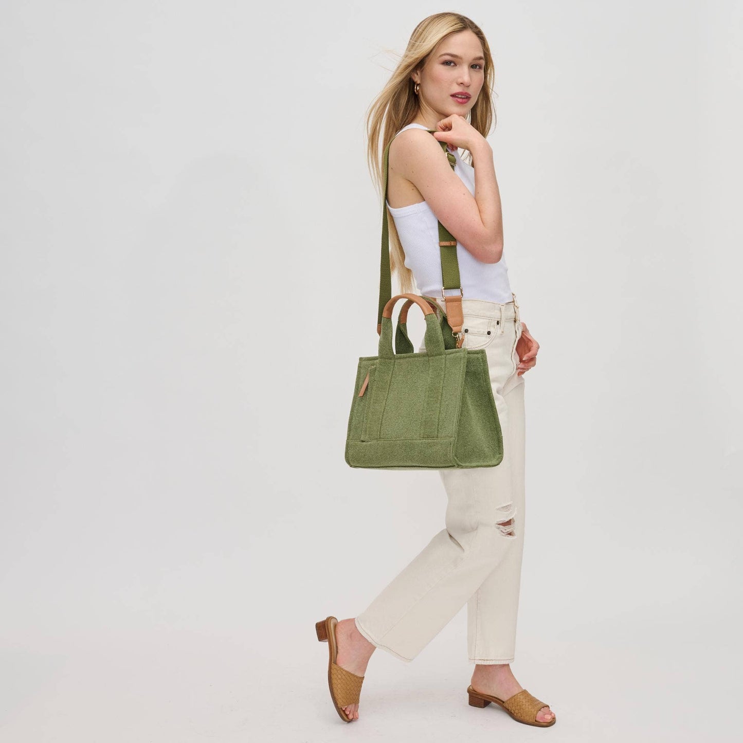 Alana Satchel