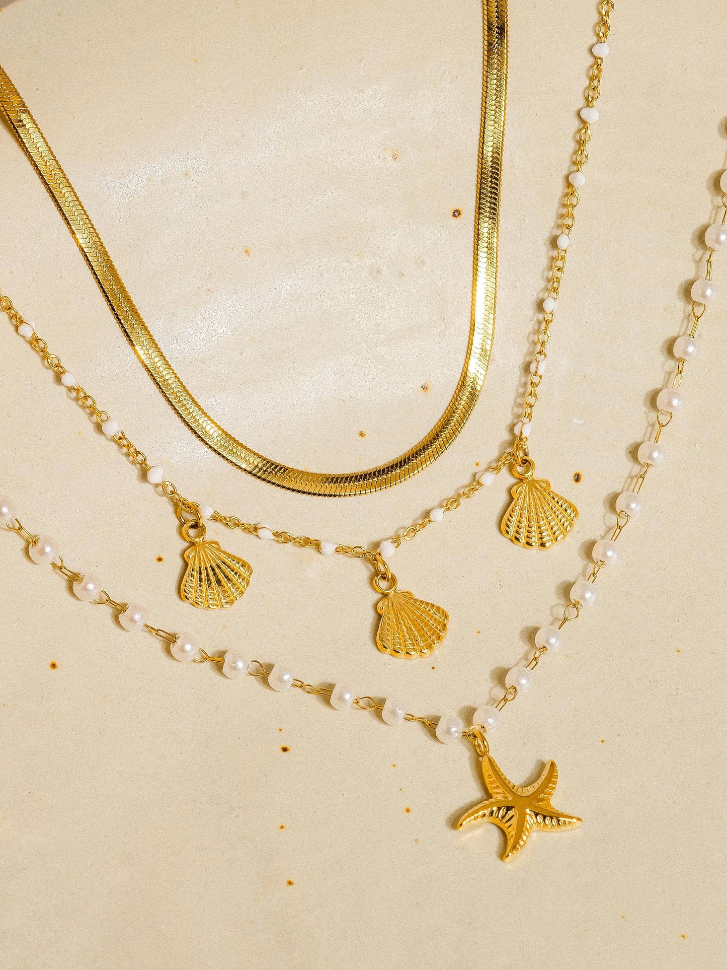 Cassis 18K Gold Non-Tarnish Shell Pearl Bracelet Set