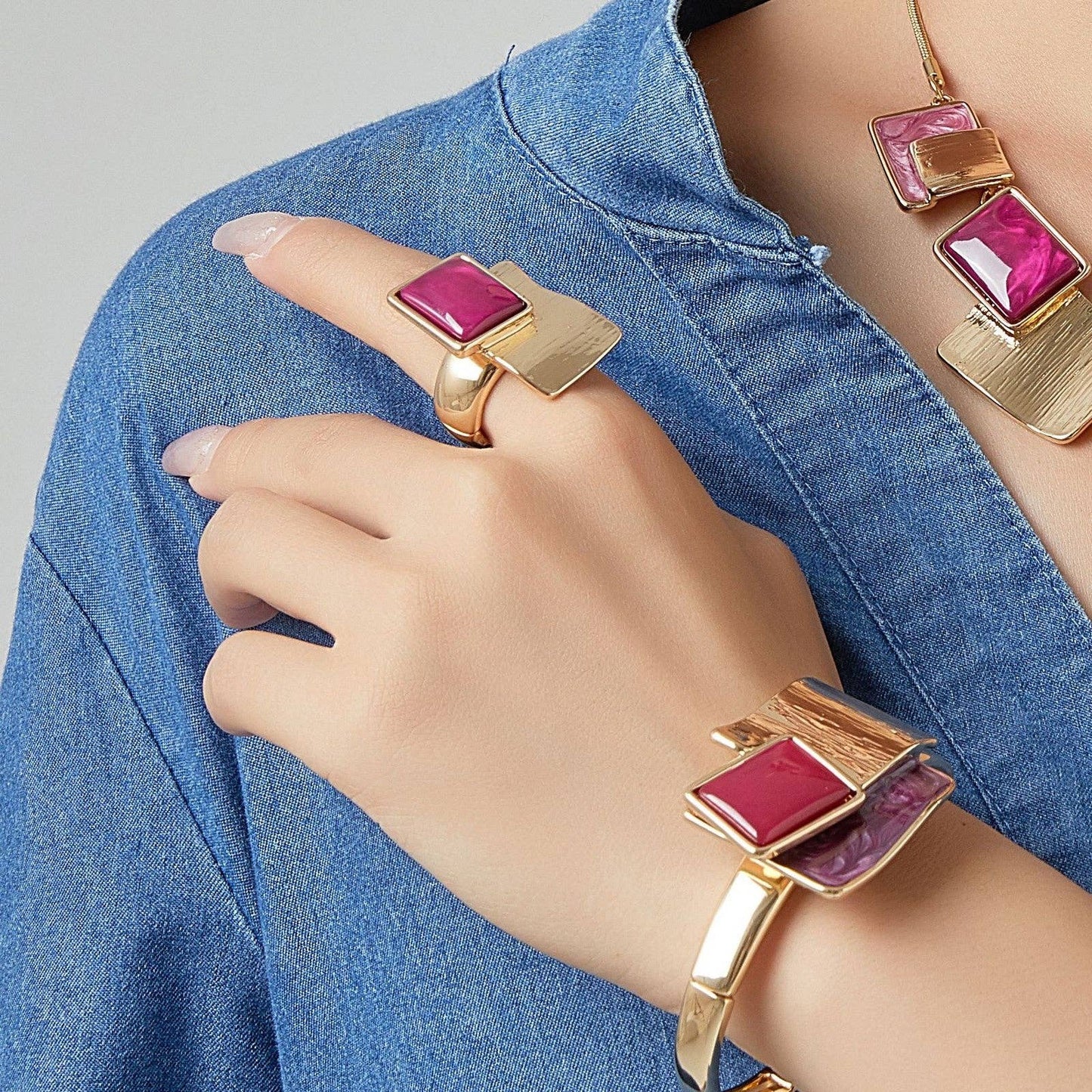 Eline elastic ring